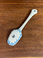 Load image into Gallery viewer, Spoon, Scoop 5.25” - Blue Wreath
