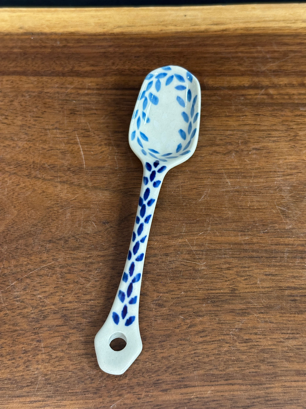 Spoon, Scoop 5.25” - Blue Wreath