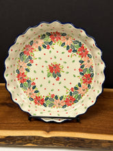 Load image into Gallery viewer, Pie Plate, Fluted 10&quot; - U5054
