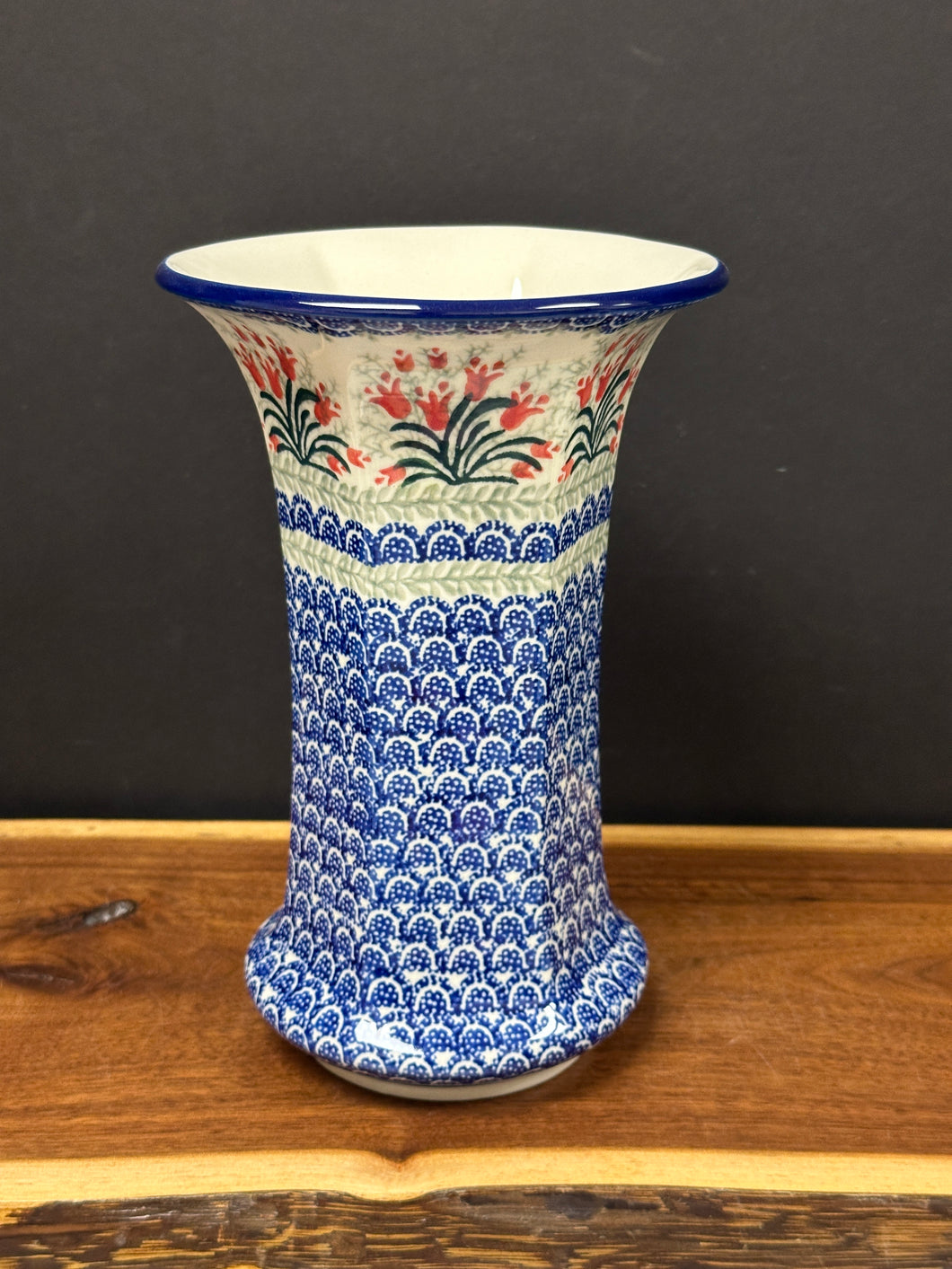 Vase, 9.5” Fluted - Crimson Bell
