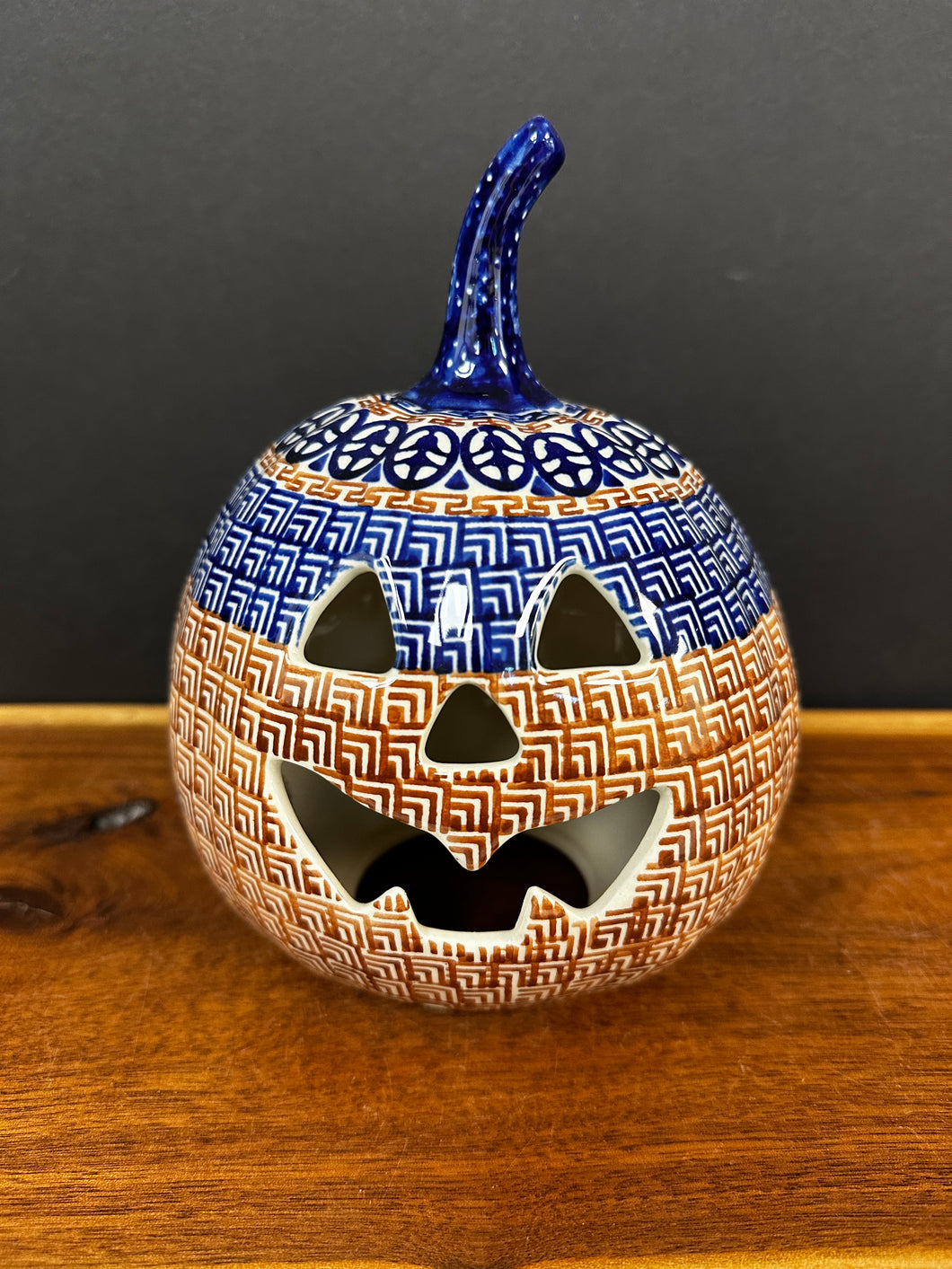Jack O' Lantern Pumpkin, Medium - Aztec Orange
