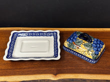 Load image into Gallery viewer, Butter DIsh, Zaklady - Tuscan Grapes
